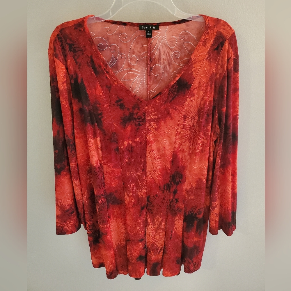 Sami & Jo Women's Red Top. Size L